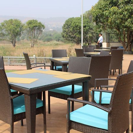 Mango Leaf Lake Resort Malkhed Exterior foto